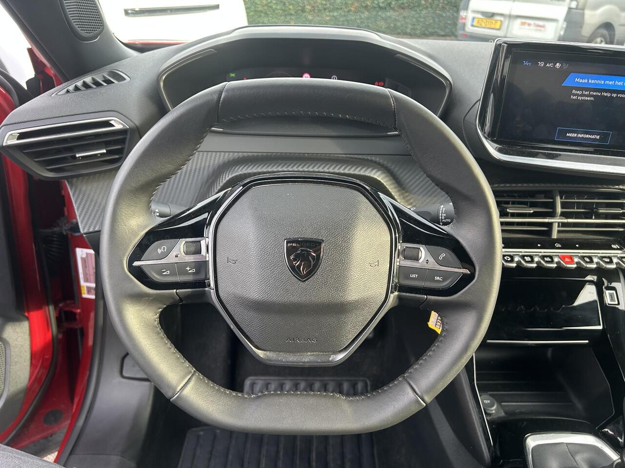 Peugeot 2008 1.2 Turbo 100 PK Allure | Nieuwste Model | Navigatie via Telefoon | LED Verlichting | Cruise Control | Hoge Zitpositie | Parkeersensoren | DAB | Digitaal Dashboard | Half Lederen stoelen | Lichtmetalen Velgen 17 inch |