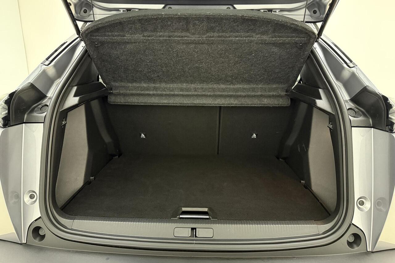 Peugeot 2008 1.2 Hybrid 136 GT | AUTOMAAT | Adaptive Cruise Control | Navigatie | Camera | Climate Control | Full LED | 17'' LM Velgen | Apple Carplay/Android Auto | Full LED