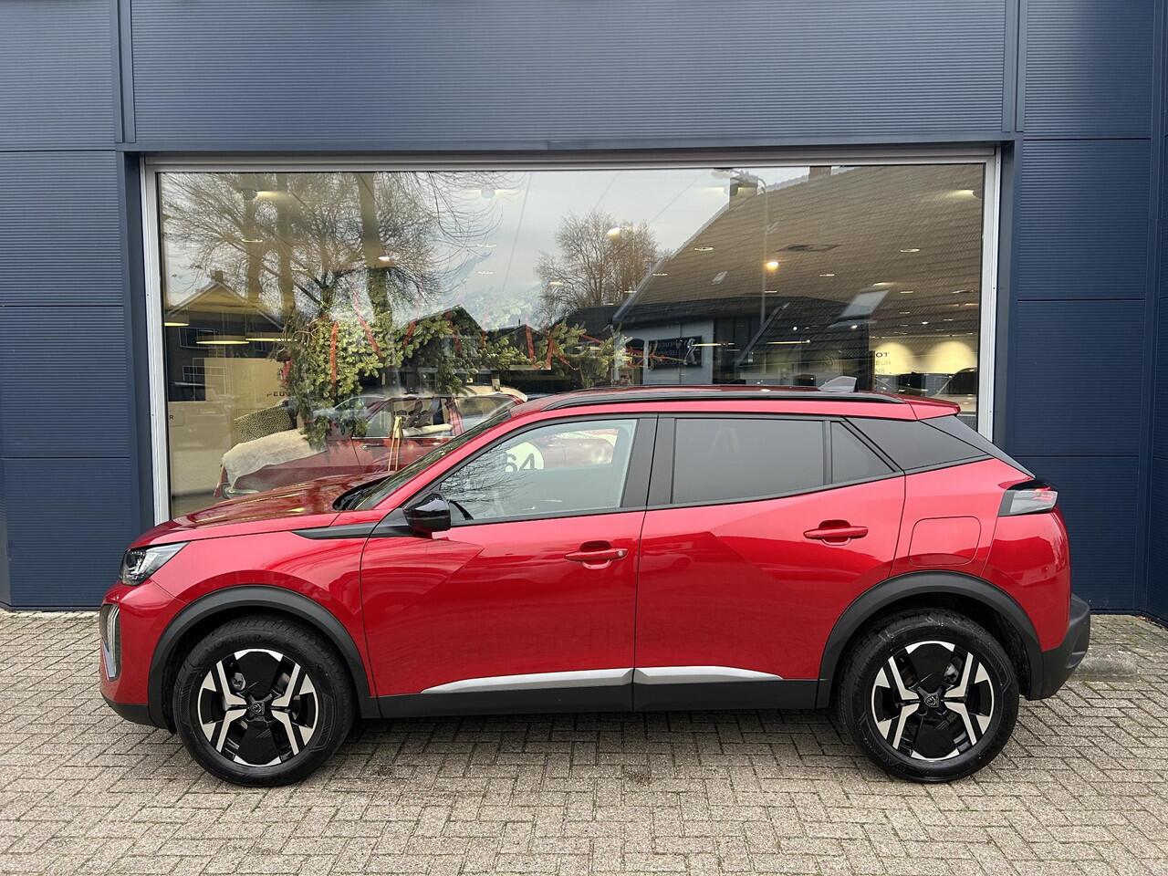 Peugeot 2008 1.2 Turbo 100 PK Allure | Trekhaak 1200 KG | Navigatie | LED Verlichting | Parkeercamera | Parkeersensoren | Digitaal Dashboard | Cruise Control | Climate Control | Half Lederen stoelen | Lichtmetalen Velgen 17 inch |