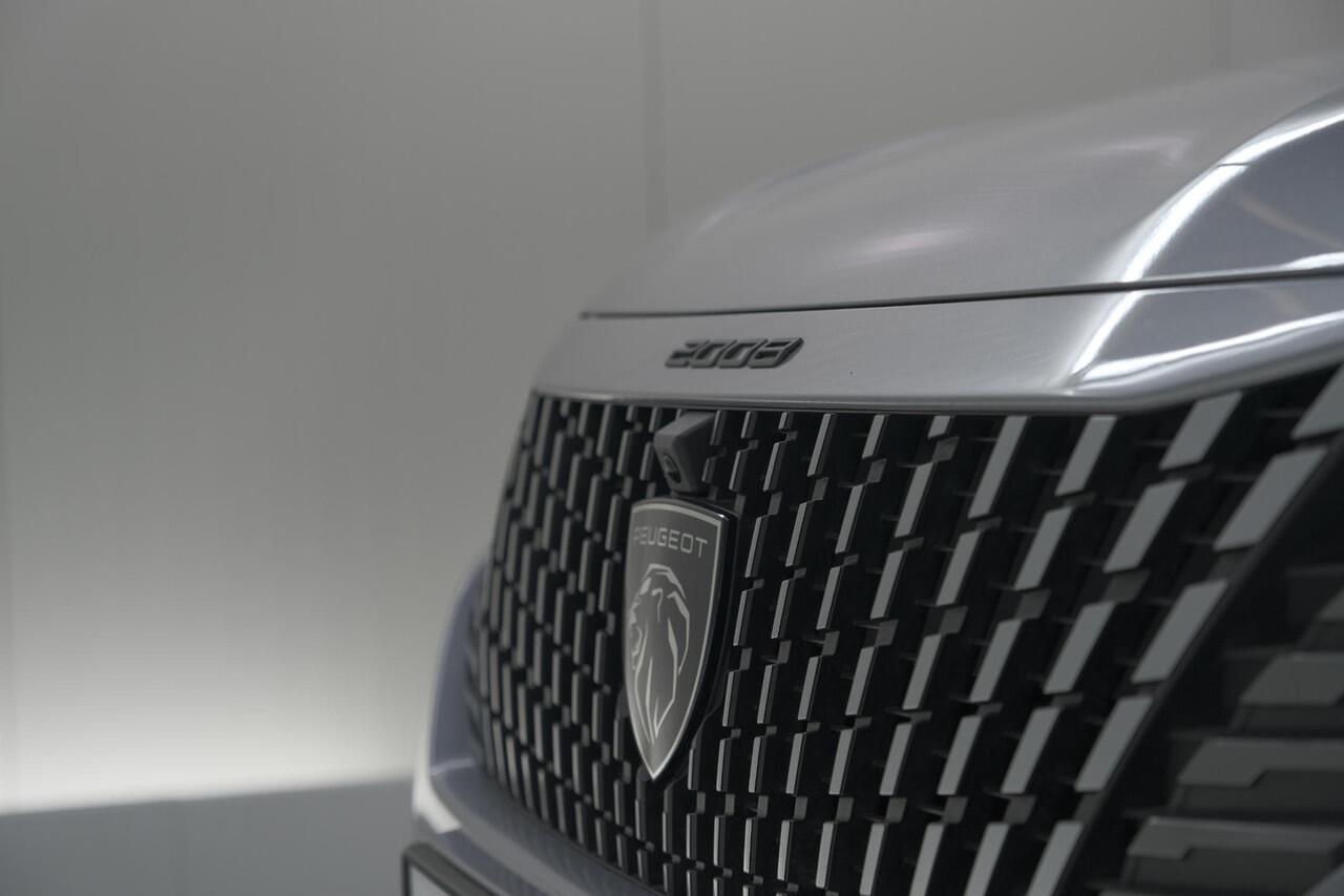 Peugeot 2008 PureTech 130 EAT8 GT | 360 Camera | Stoelmassage | Adaptieve Cruise Control | Dodehoekdetectie