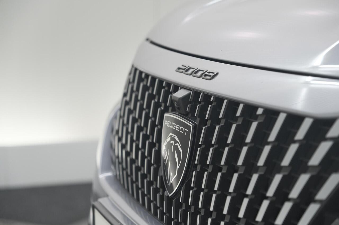 Peugeot 2008 Hybrid 136 e-DCS6 Allure | 360 Camera | Adaptieve Cruise Control | Dodehoekdetectie | Navigatie