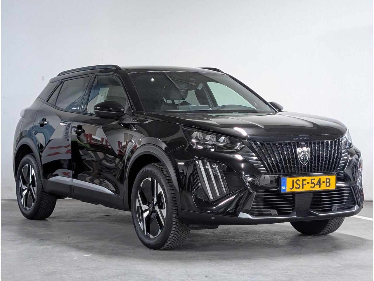 Peugeot 2008 GT 1.2 Turbo 130pk EAT8 | 360° CAMERA | KEYLESS ENTRY | NAVI | ADAPTIVE CRUISE | ALL-SEASONBANDEN | HALF LEDER/STOF