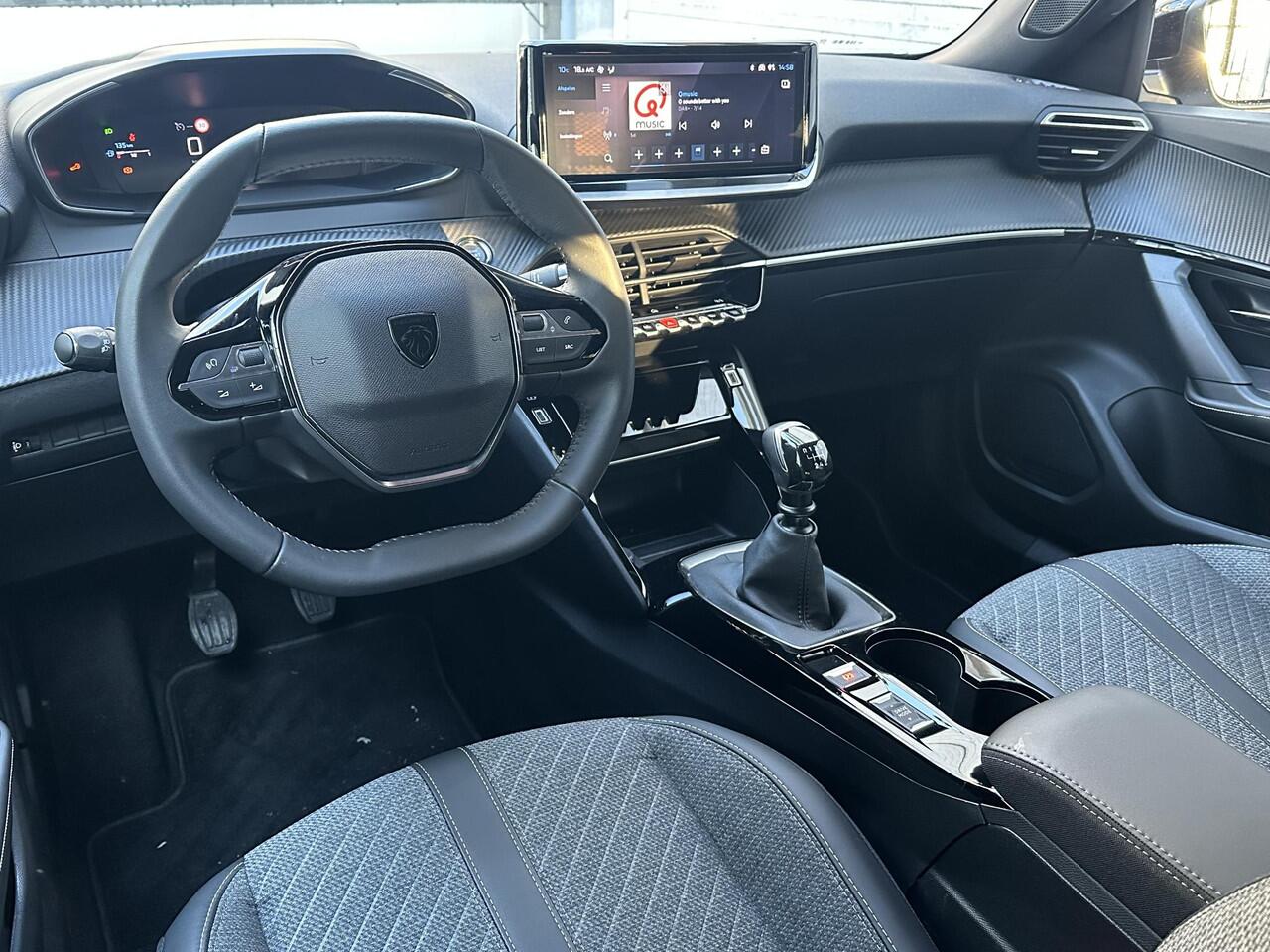 Peugeot 2008 Allure 1.2 Turbo 100pk | NAVI | CAMERA | KEYLESS ENTRY | CLIMA | APPLE CARPLAY / ANDROID AUTO |