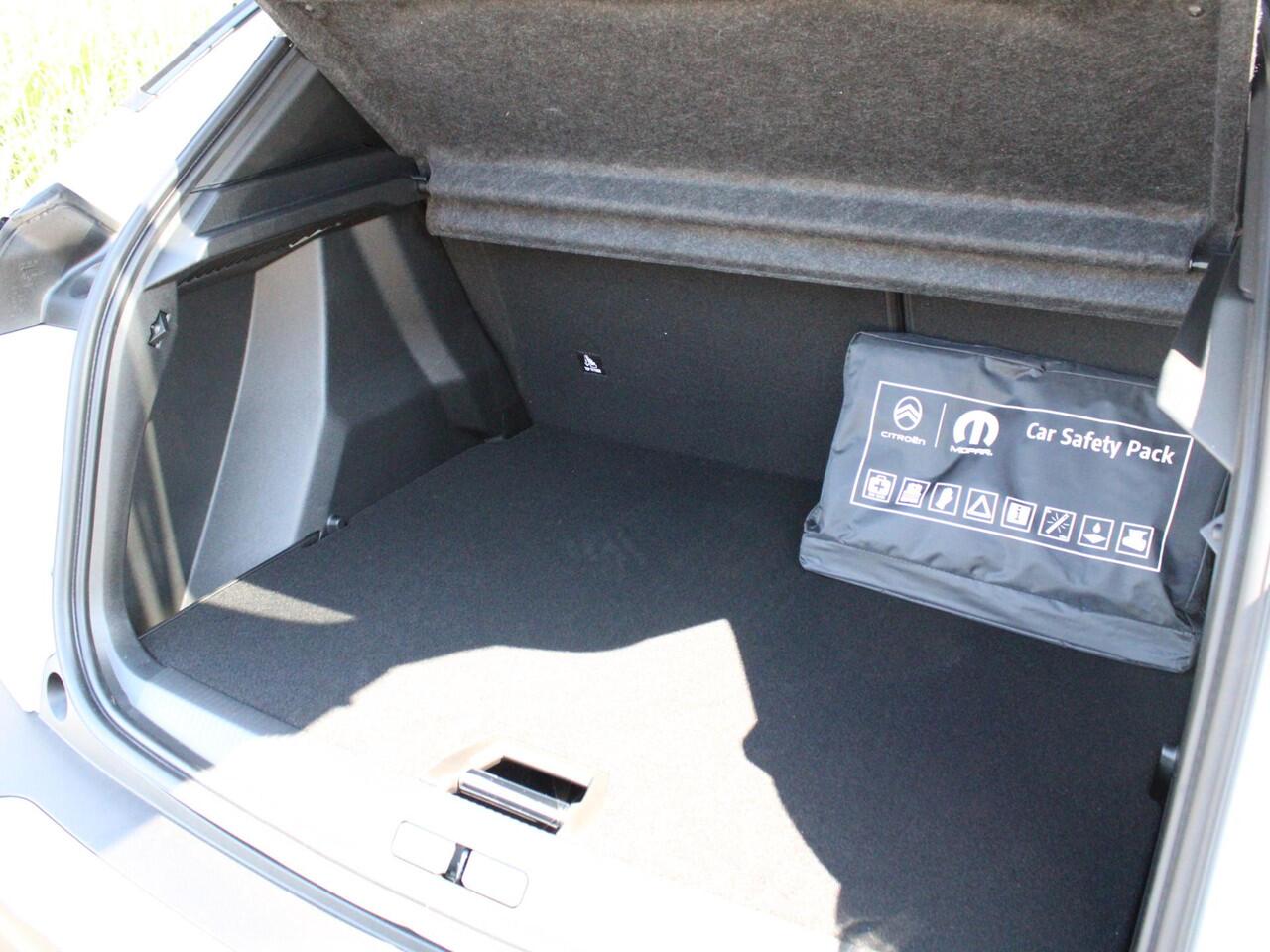 Peugeot 2008 Allure 1.2 Hybrid 145PK e-DSC6 Automaat Navigatie, Keyless, Parkeersensoren, Draadloze telefoonlader, Halflederen Bekleding