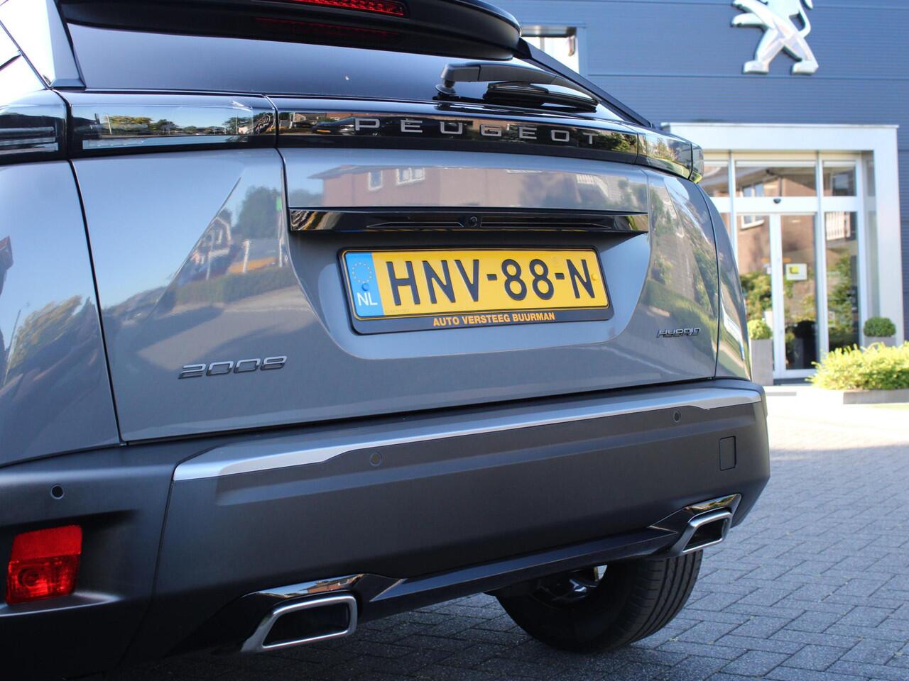 Peugeot 2008 GT 1.2 Hybrid 145PK e-DCS6 Automaat Navigatie, Camera 360, Adaptieve cruise control, Lichtmetalen velgen