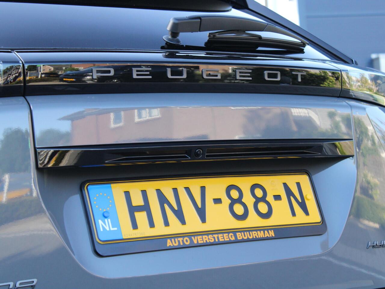 Peugeot 2008 GT 1.2 Hybrid 145PK e-DCS6 Automaat Navigatie, Camera 360, Adaptieve cruise control, Lichtmetalen velgen