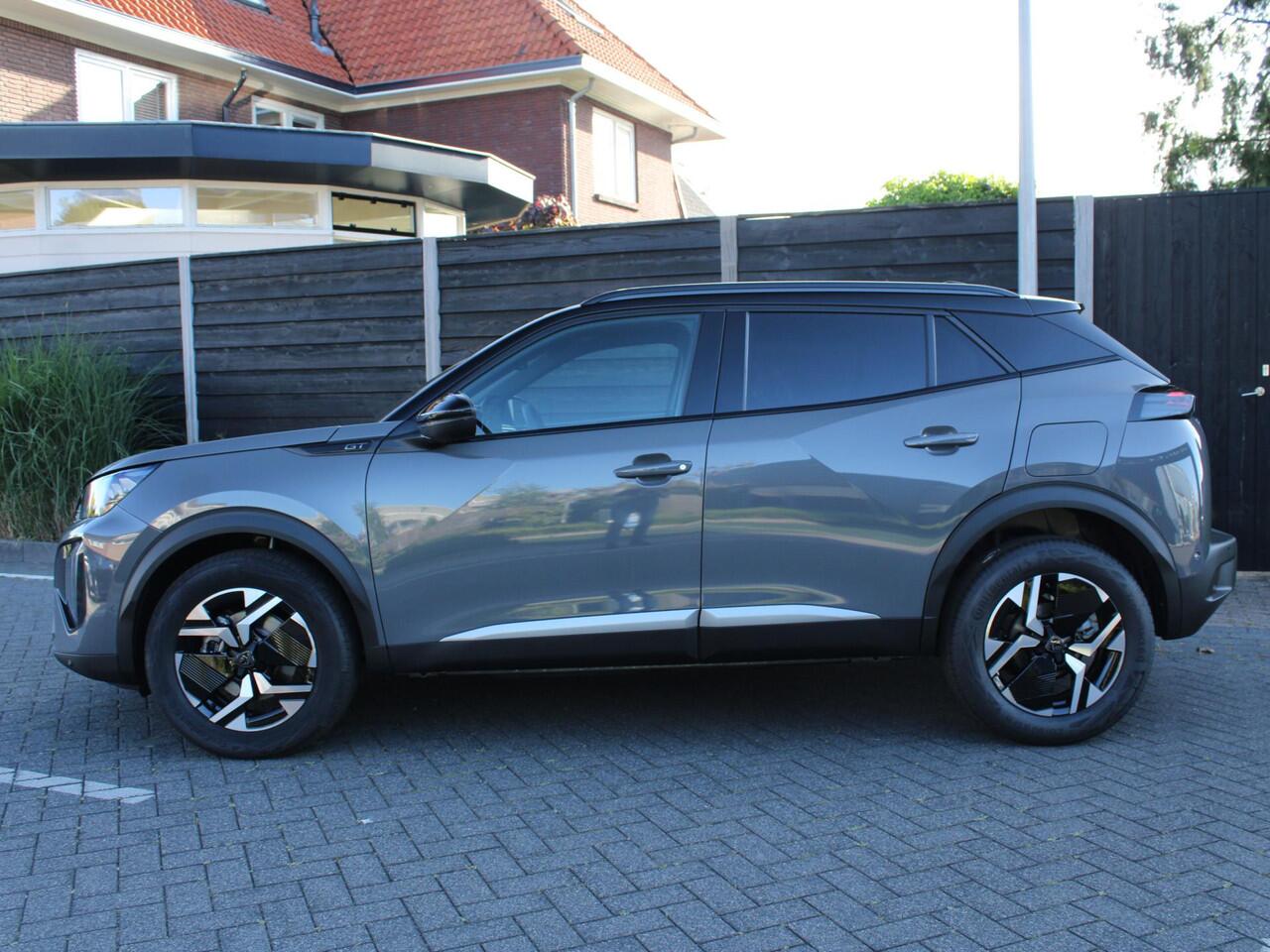 Peugeot 2008 GT 1.2 Hybrid 145PK e-DCS6 Automaat Navigatie, Camera 360, Adaptieve cruise control, Lichtmetalen velgen