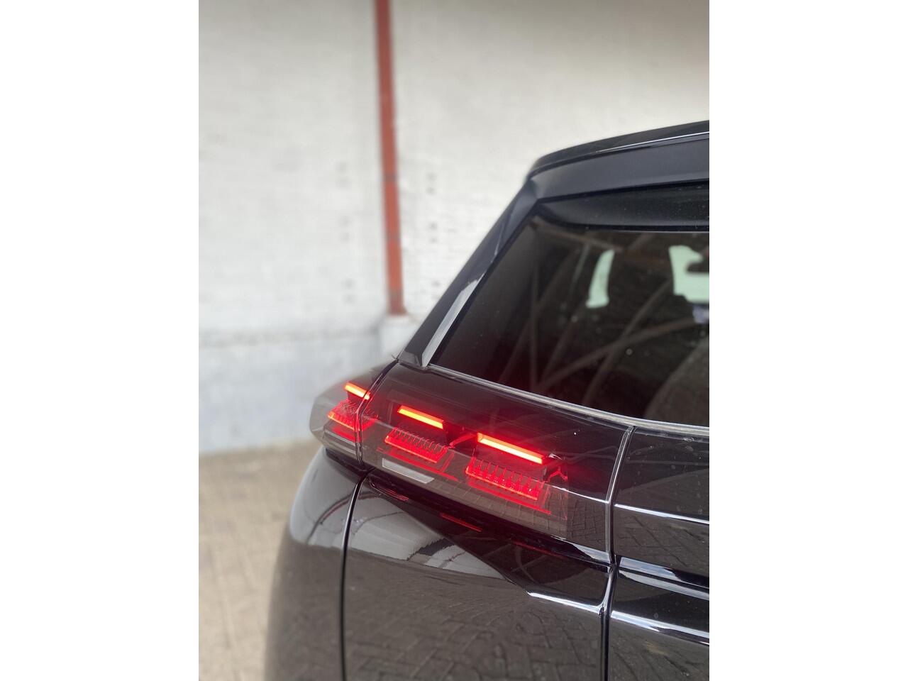 Peugeot 2008 1.2 100 Allure |Navigatie!|Keyless!|CarPlay!|