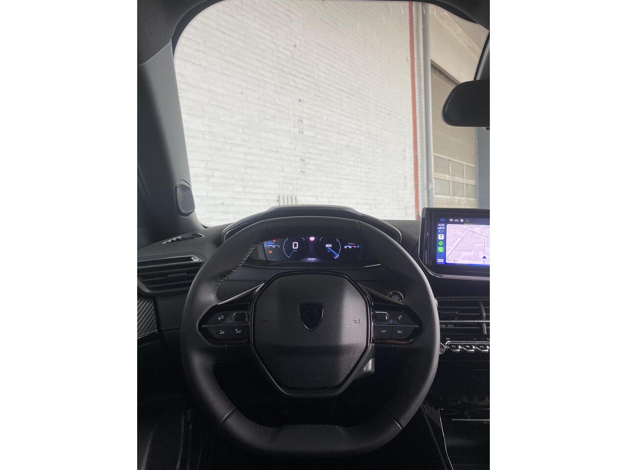 Peugeot 2008 1.2 100 Allure |Navigatie!|Keyless!|CarPlay!|