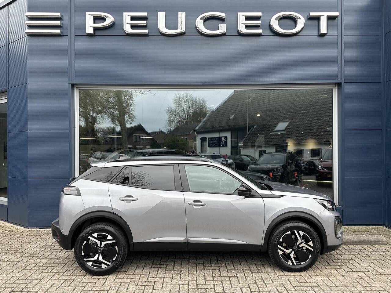 Peugeot 2008 1.2 Hybrid 145 PK Allure Automaat | ¤ 4000 DEMO VOORDEEL | 2025 Auto | Hybride Elektrisch rijden met Automaat | Keyless entry/Start | Parkeercamera 360 graden | Stoelverwarming | LED Verlichting | Navigatie via Telefoon | 17" Lichtmetalen Velgen | Cruise 