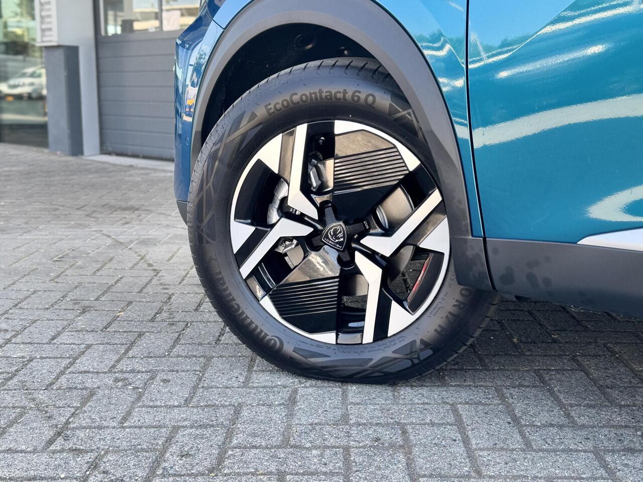 Peugeot 2008 Allure 1.2 Hybrid 145pk e-DCS6 | AUTOMAAT | NAVI | CAMERA | CLIMA | ADAPTIVE CRUISE | DAB+ | ISOFIX |