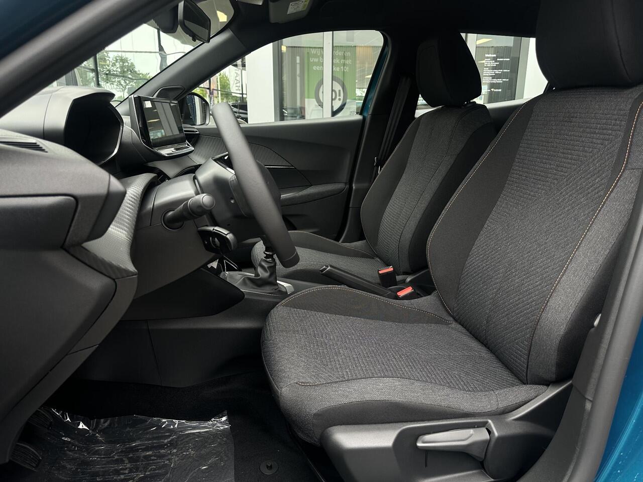 Peugeot 2008 1.2 PureTech 100 Style | Parkeercamera/-sensoren | Navigatie | Climate Control | Apple Carplay/Android Auto | Full LED | DAB | Cruise Control |