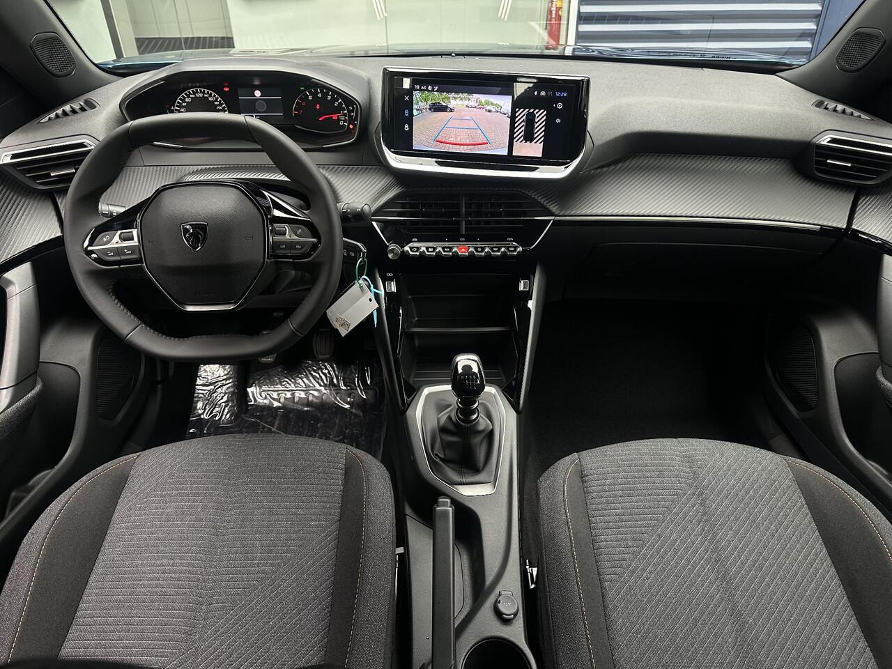 Peugeot 2008 1.2 PureTech 100 Style | Parkeercamera/-sensoren | Navigatie | Climate Control | Apple Carplay/Android Auto | Full LED | DAB | Cruise Control |