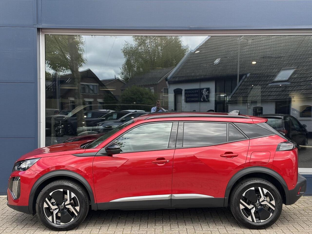 Peugeot 2008 1.2 Hybrid Automaat 145 PK Allure | ¤ 7.000 DEMO VOORDEEL | Hybride Elektrisch rijden met Automaat | Parkeercamera 360 graden | Stoelverwarming | LED Verlichting | Navigatie via Telefoon | 17" Lichtmetalen Velgen | Cruise & Climate Control | Dode Hoek Bew