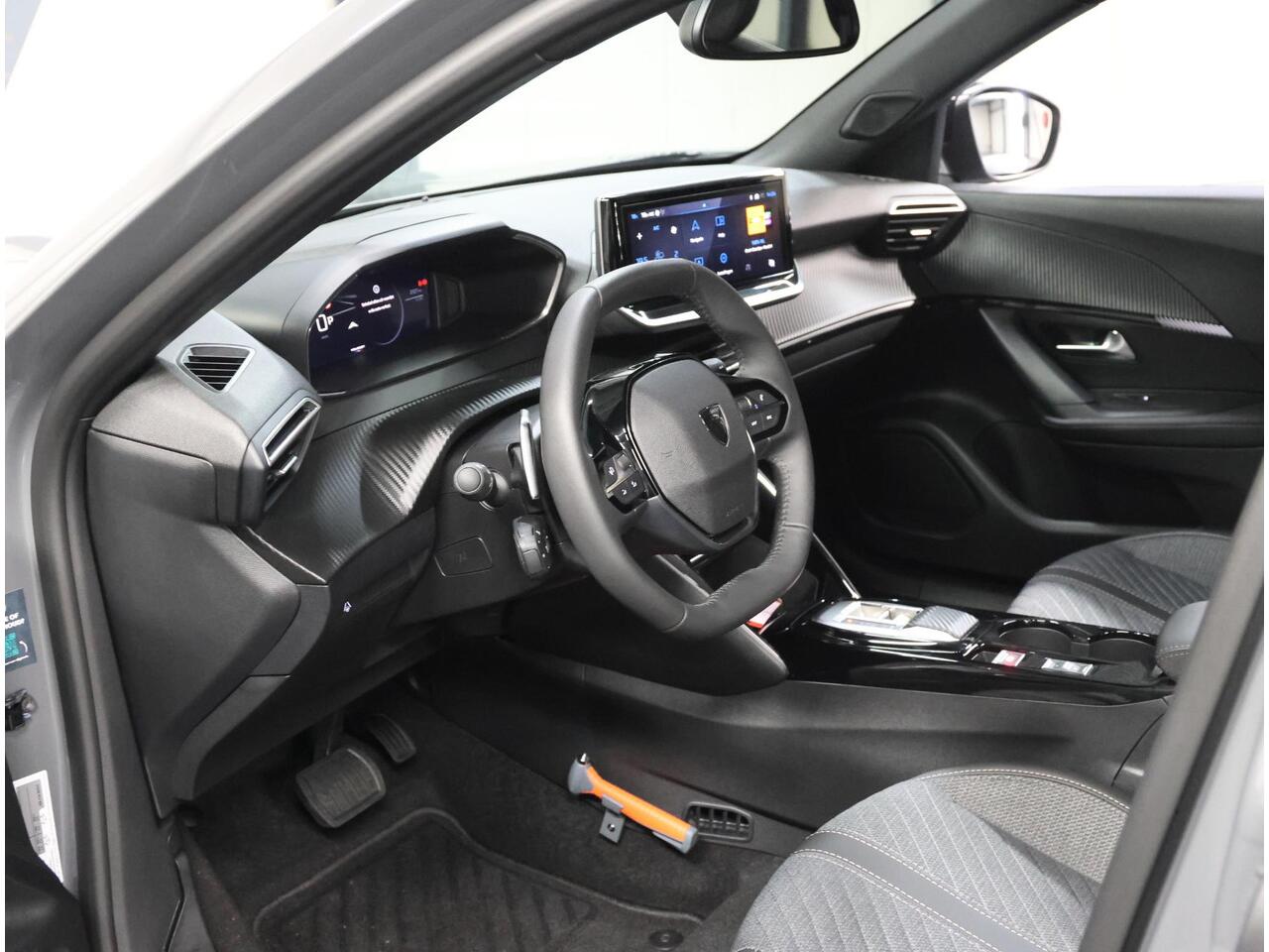 Peugeot 2008 1.2 Hybrid 136PK Allure | 1ste eigenaar | AppleCarPlay/AndroidAuto | Climate Control | Adaptive Cruise Control | 360'Camera | FULL LED | Navigatie | LMV | Parkeersensoren | Privacy Glass | Isofix |