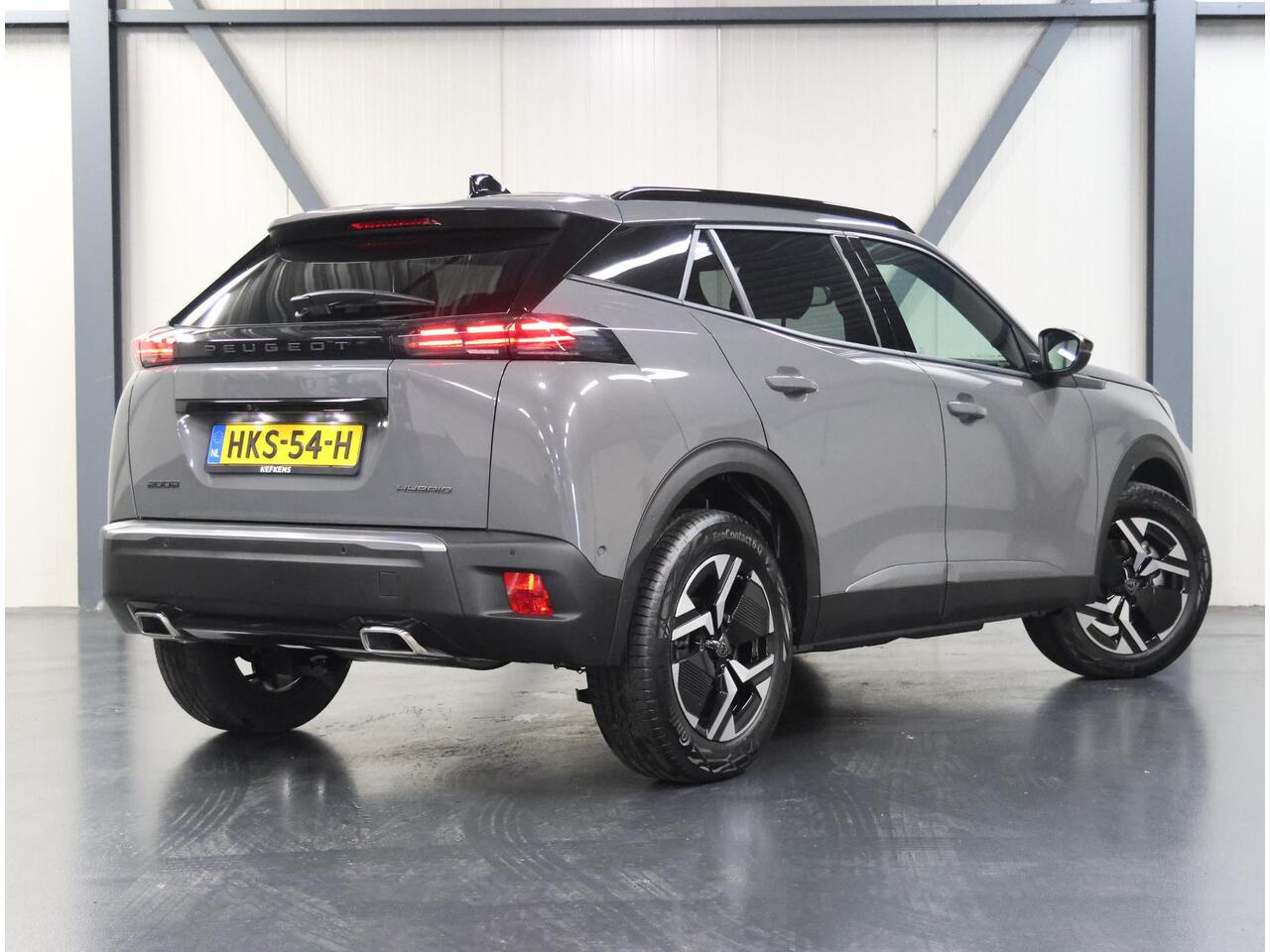 Peugeot 2008 1.2 Hybrid 136PK Allure | 1ste eigenaar | AppleCarPlay/AndroidAuto | Climate Control | Adaptive Cruise Control | 360'Camera | FULL LED | Navigatie | LMV | Parkeersensoren | Privacy Glass | Isofix |