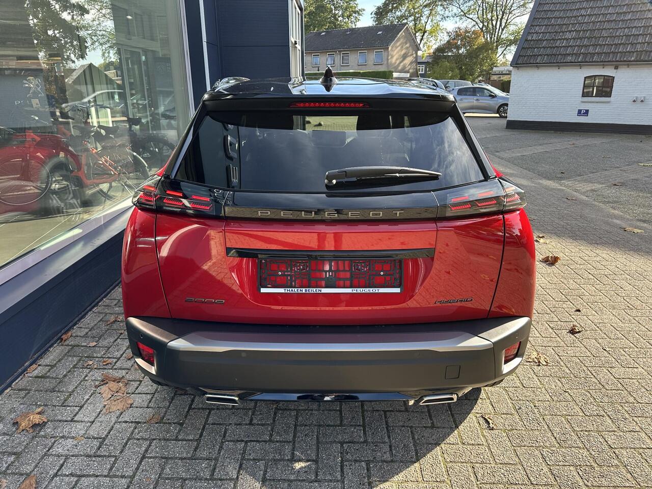 Peugeot 2008 1.2 Hybrid 145 GT Automaat | ¤ 5.500 DEMO VOORDEEL | Navigatie | 360 Graden Camera | Keyless Entry | Full LED Verlichting | Zwart Dak | Adaptieve Cruise Control | Climate Control | Hoge Zitpositie | Apple Carplay | Sportstoelen