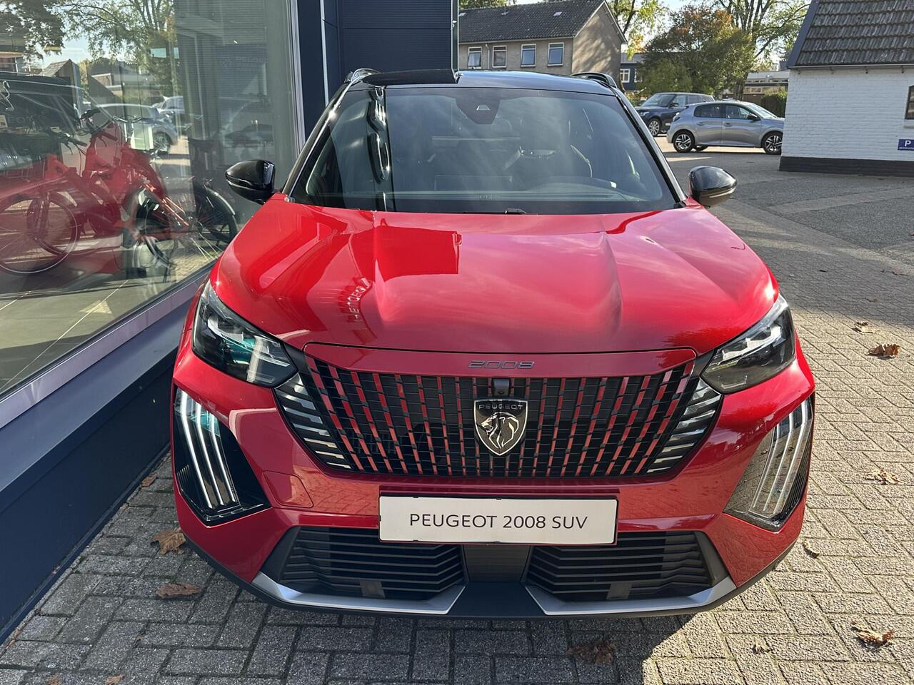 Peugeot 2008 1.2 Hybrid 145 GT Automaat | ¤ 5.500 DEMO VOORDEEL | Navigatie | 360 Graden Camera | Keyless Entry | Full LED Verlichting | Zwart Dak | Adaptieve Cruise Control | Climate Control | Hoge Zitpositie | Apple Carplay | Sportstoelen