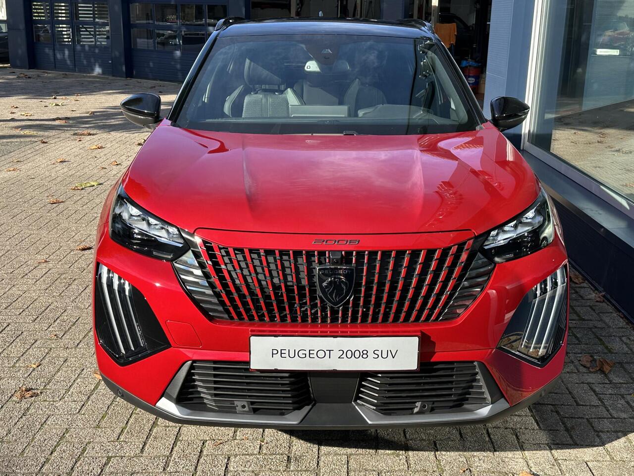 Peugeot 2008 1.2 Hybrid 145 GT Automaat | ¤ 5.500 DEMO VOORDEEL | Navigatie | 360 Graden Camera | Keyless Entry | Full LED Verlichting | Zwart Dak | Adaptieve Cruise Control | Climate Control | Hoge Zitpositie | Apple Carplay | Sportstoelen