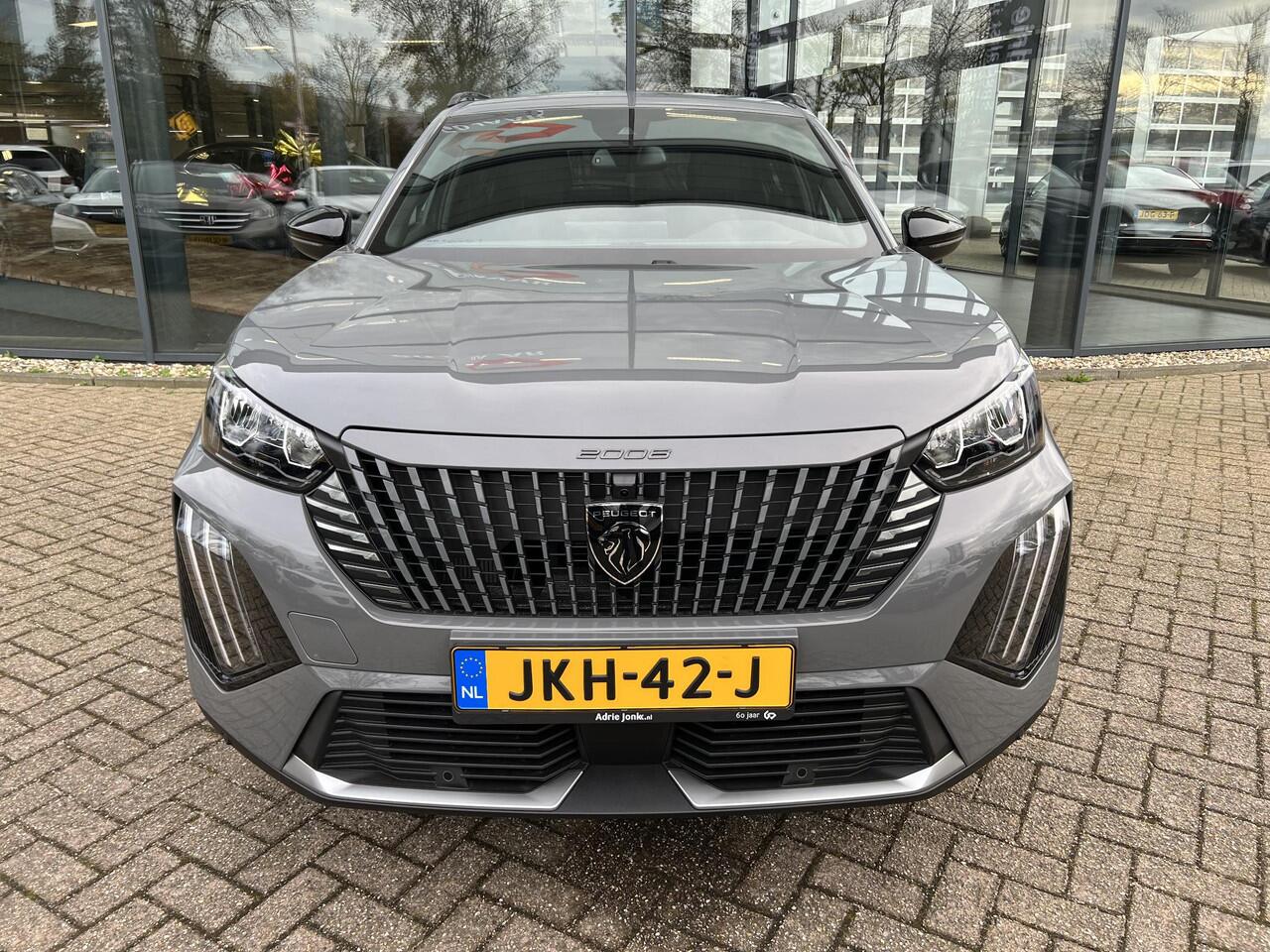 Peugeot 2008 1.2 PureTech 130 Allure AUTOMAAT | STOELVERWARMING | DODEHOEKDETECTIE | RIJSTROOKBEGELEIDING | CARPLAY | DIGITAAL DASHBOARD | LM VELGEN |