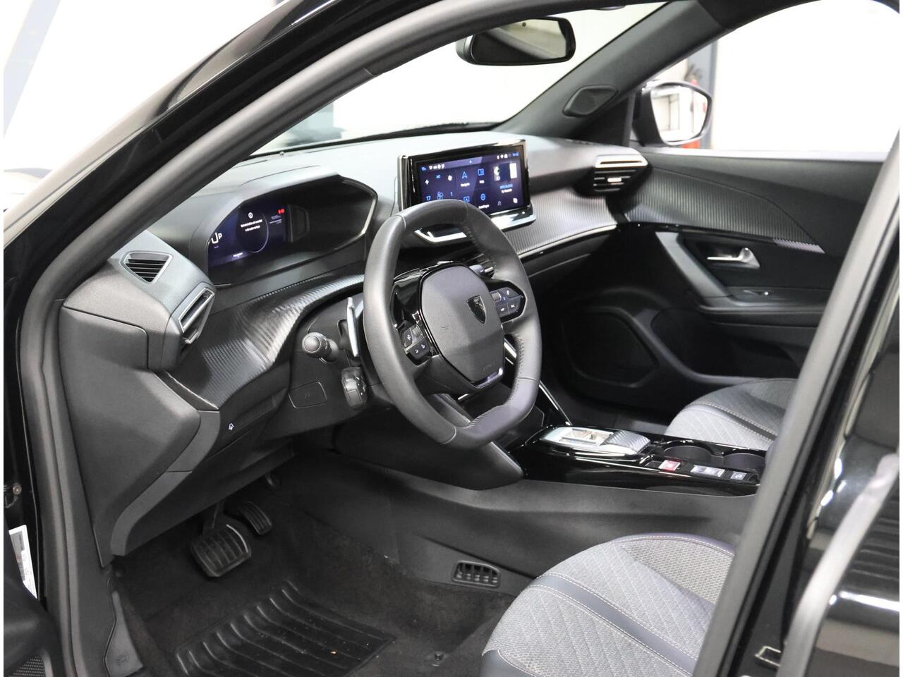 Peugeot 2008 1.2 Hybrid 136PK Allure | 1ste eigenaar | AppleCarplay/Android Auto | 17"LMV | 360'Camera | AUTOMAAT | Keyless | Adaptive Cruise Control | Climate Control | FULL LED | Isofix | Privacy Glass |