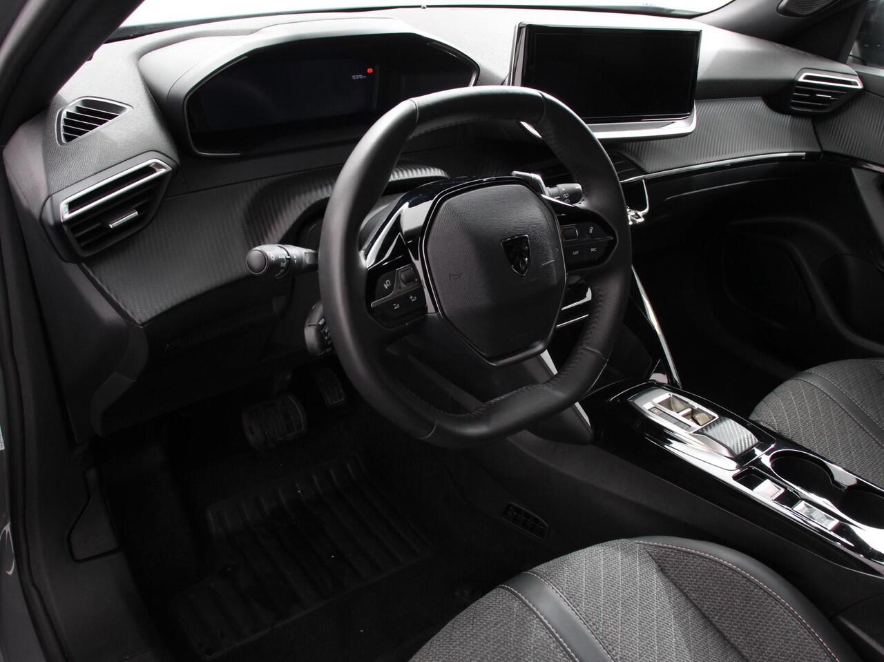 Peugeot 2008 1.2 Hybrid 136 pk Automaat Allure | Navigatie | Apple Carplay/Android Auto | Climate Control | Dab | Led | Parkeer sensoren | Cruise Control | Stoelverwarming