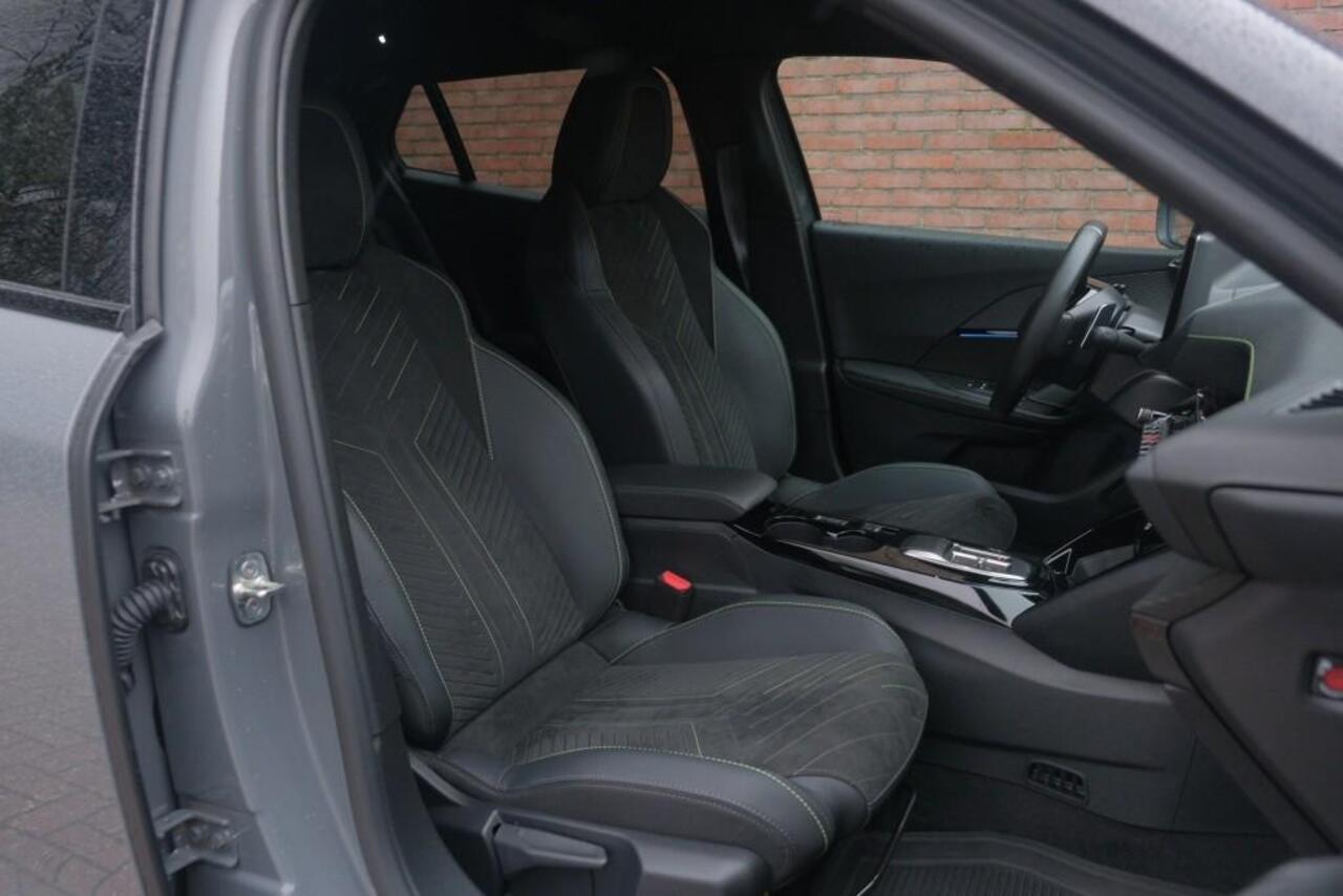 Peugeot 2008 1.2 Hybrid 145pk e-DCS6 GT | Navi | App Connect | Adaptive Cruise | Keyless | Alcantara | Camera | PDC