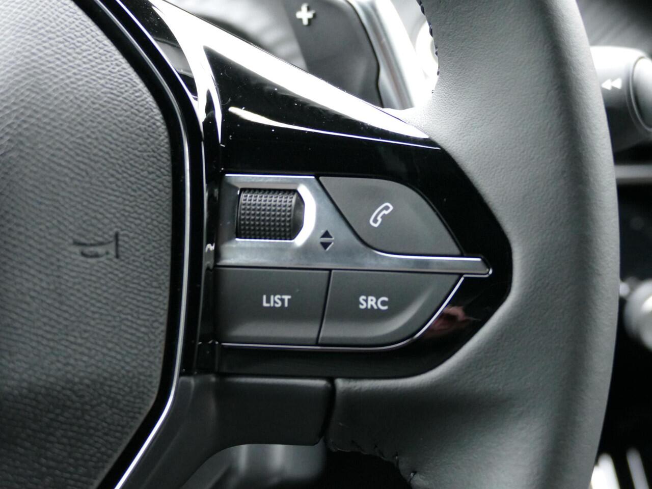 Peugeot 2008 1.2 Hybrid 145 Allure | AUTOMAAT | 360 Camera | Navigatie | Adaptive Cruise Control | Draadloos Apple Carplay & Android Auto | DAB + | Rondom Parkeersensoren | Full LED