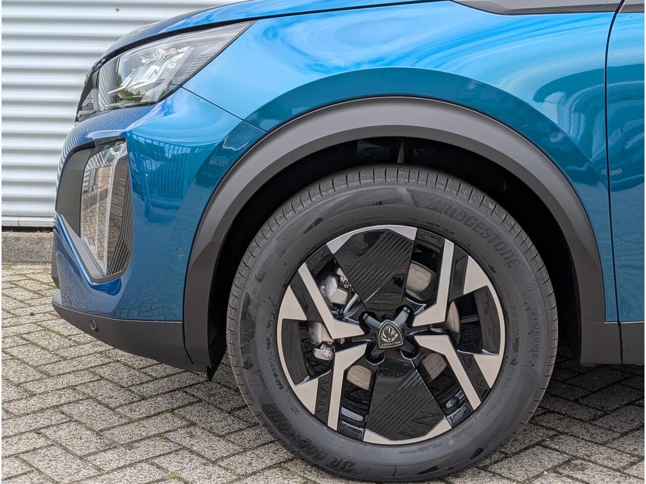 Peugeot 2008 Allure 1.2 Hybrid 145pk e-DCS6 | AUTOMAAT | NAVI | CAMERA | CLIMA | ADAPTIVE CRUISE | DAB+ | ISOFIX |