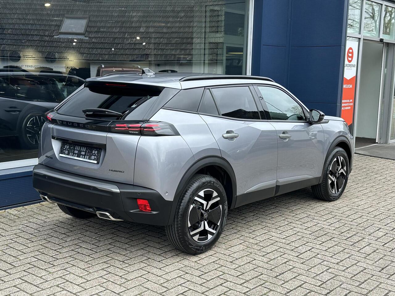 Peugeot 2008 1.2 Hybrid 145 PK Allure Automaat | 2025 Auto | Hybride Elektrisch rijden met Automaat | Keyless entry/Start | Parkeercamera 360 graden | Stoelverwarming | LED Verlichting | Navigatie | 17" Lichtmetalen Velgen | Cruise & Climate Control | Dode Hoek Bewaki