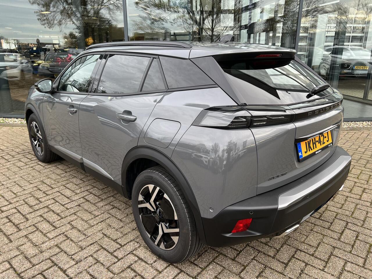 Peugeot 2008 1.2 PureTech 130 Allure AUTOMAAT | STOELVERWARMING | DODEHOEKDETECTIE | RIJSTROOKBEGELEIDING | CARPLAY | DIGITAAL DASHBOARD | LM VELGEN |