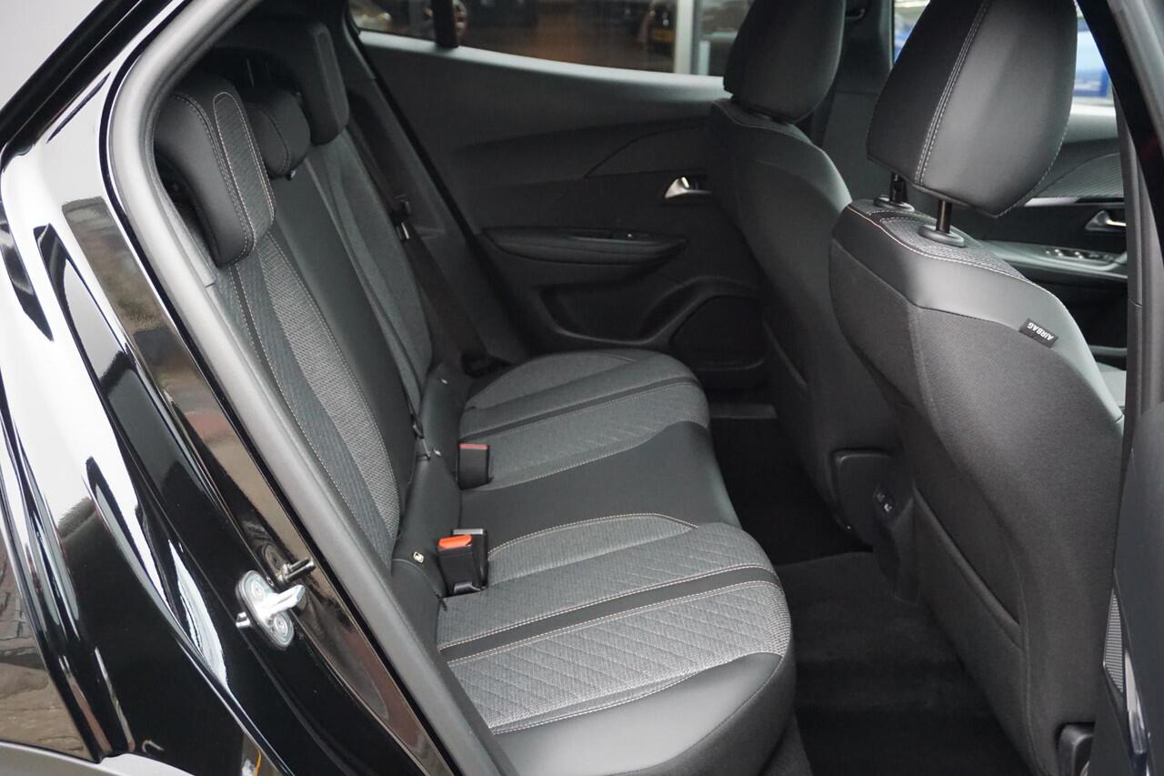 Peugeot 2008 1.2 PureTech Allure | ACC | LED | 360