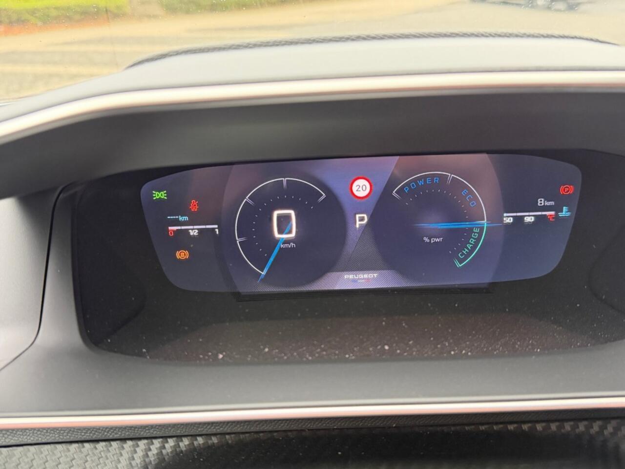 Peugeot 2008 HYBRID 145 GT Alcantara