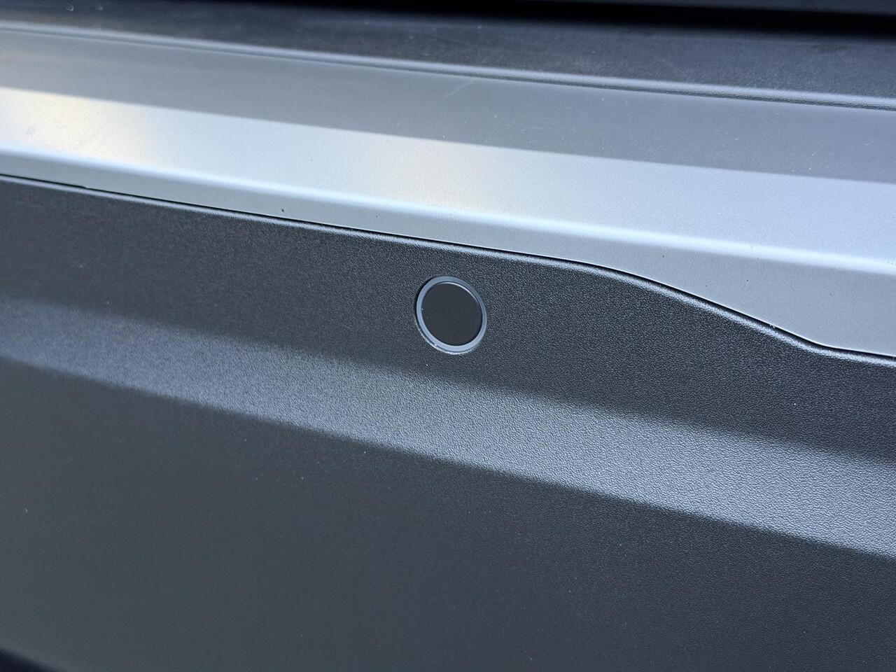 Peugeot 2008 Allure 1.2 PureTech 130PK Parkeersensoren, Stoelverwarming, Cruise control, Climate Control, Apple Carplay, Android Auto