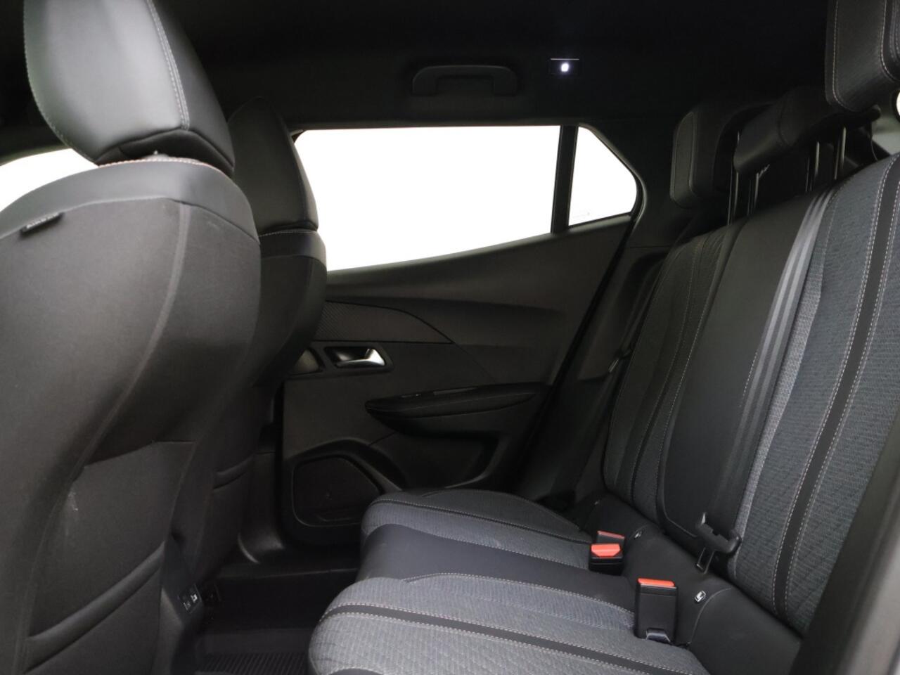 Peugeot 2008 1.2 Hybrid 136 Allure | Adapt. Cruise | 360° Camera | Stoelverw.