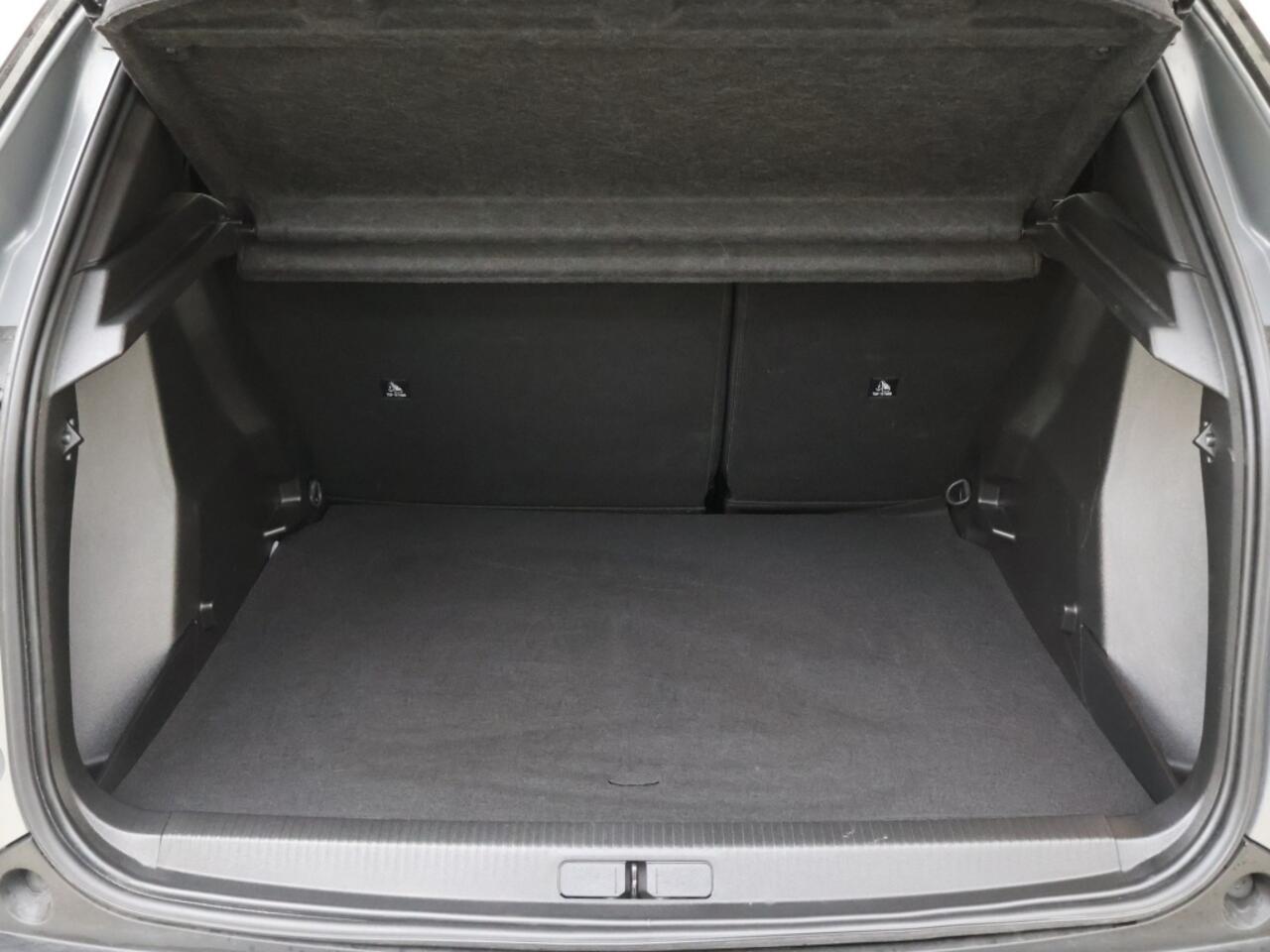 Peugeot 2008 1.2 Hybrid 136 Allure | Adapt. Cruise | 360° Camera | Stoelverw.