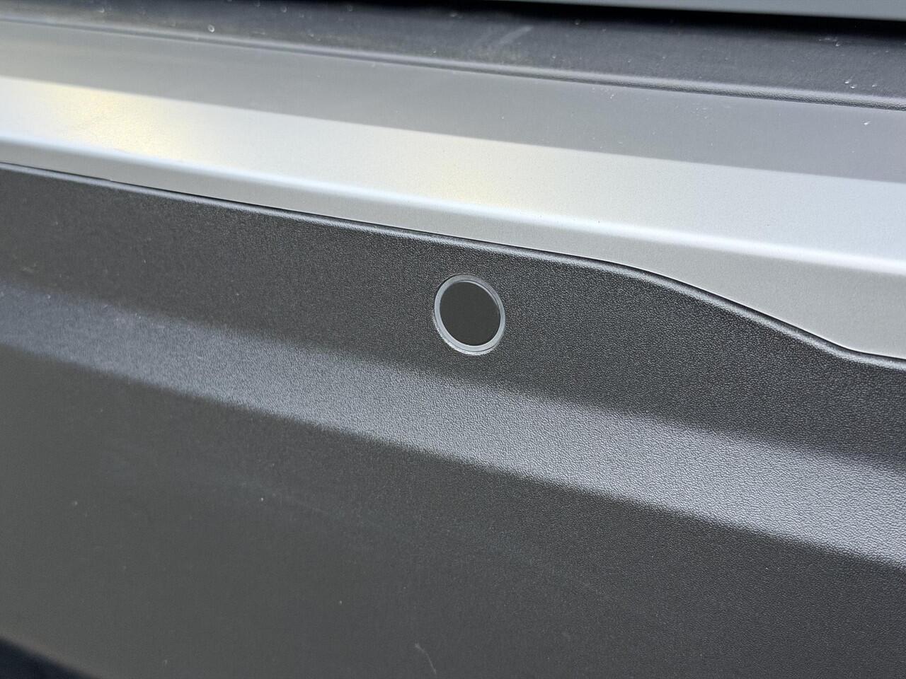 Peugeot 2008 Allure 1.2 PureTech 130PK Parkeersensoren, Stoelverwarming, Cruise control, Climate Control, Apple Carplay, Android Auto