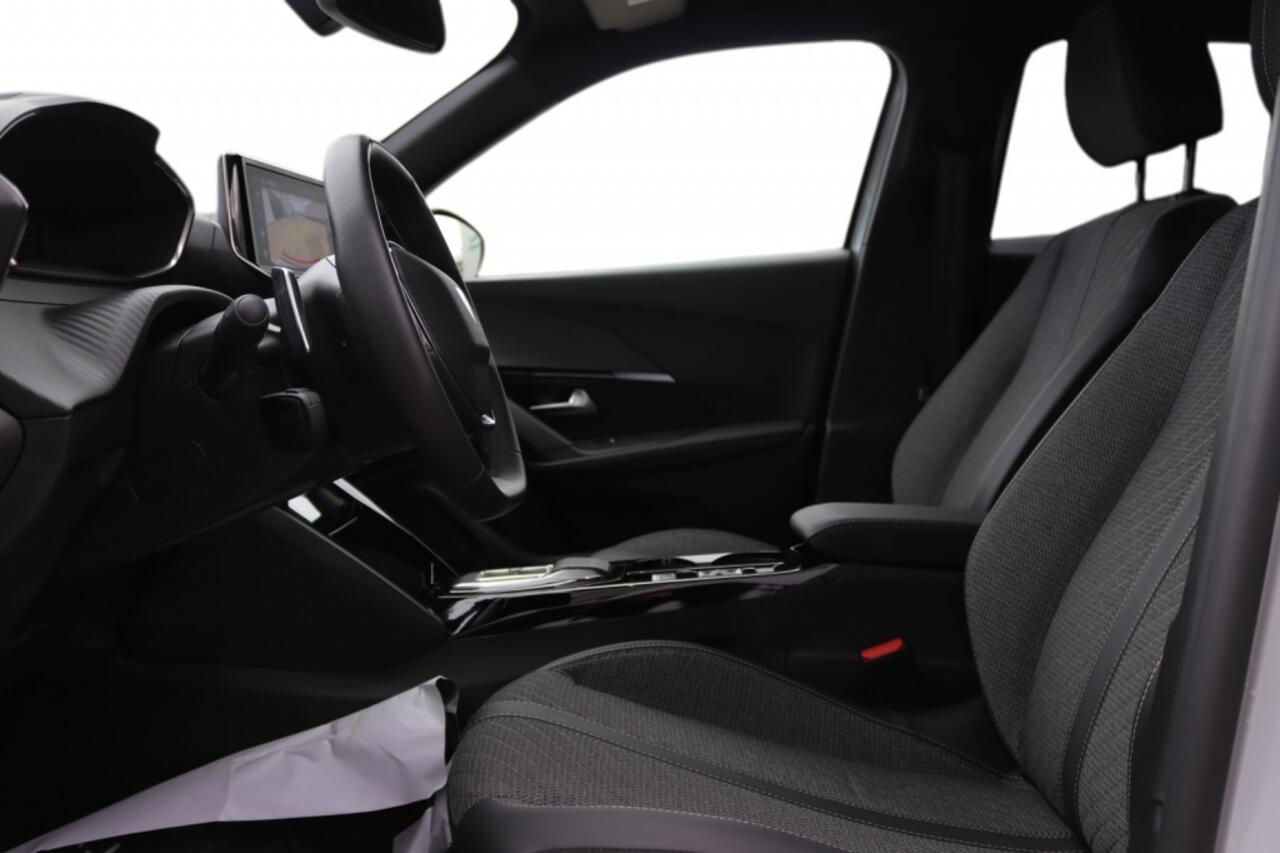 Peugeot 2008 Hybrid 145 Allure 180 Camera l Navi l Keyless l Carplay l Blinds