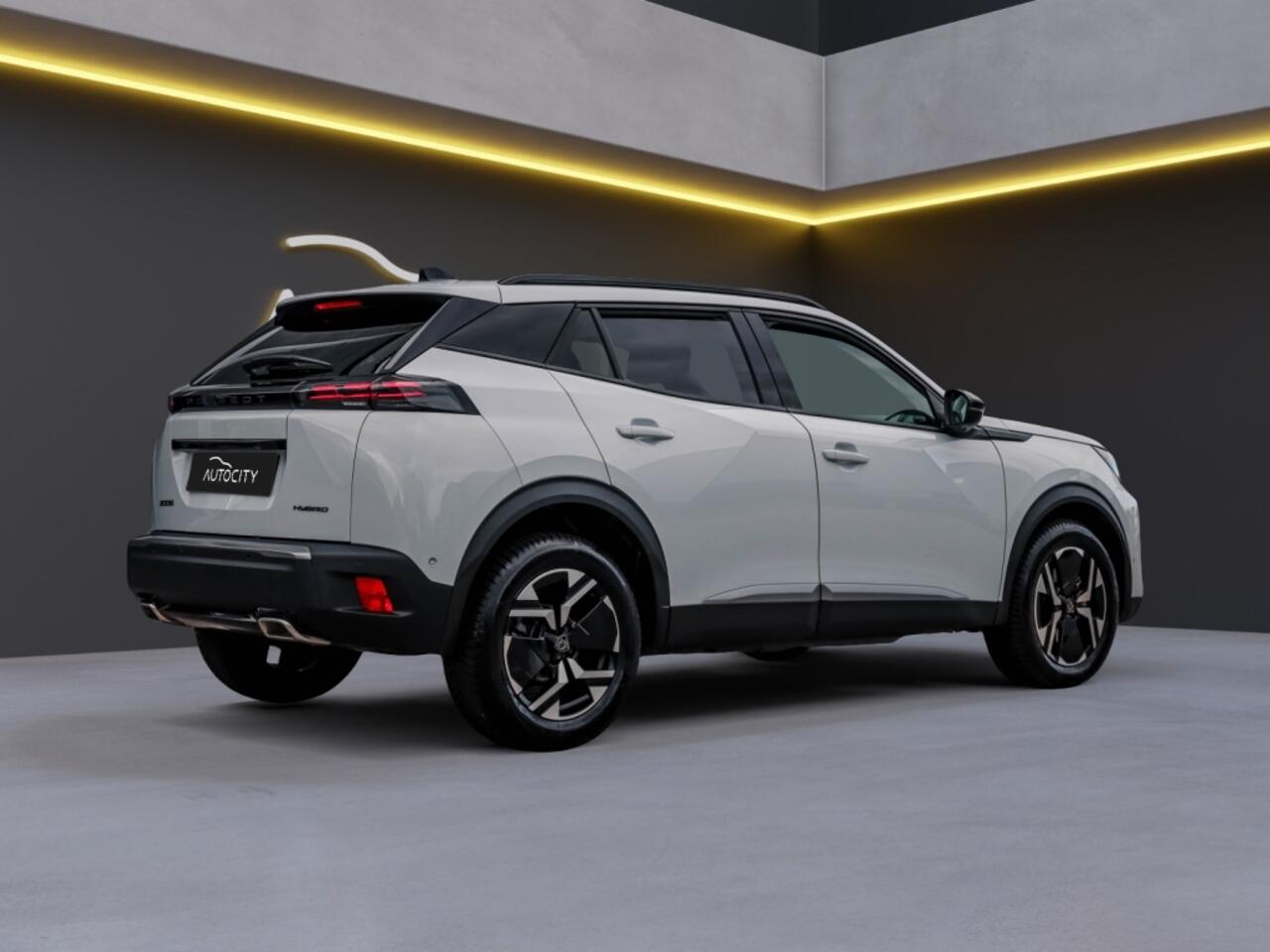 Peugeot 2008 Hybrid 145 Allure 180 Camera l Navi l Keyless l Carplay l Blinds