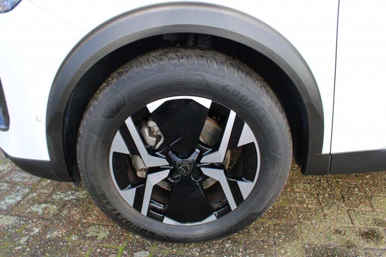 Peugeot 2008 1.2 Hyb 136 Allure