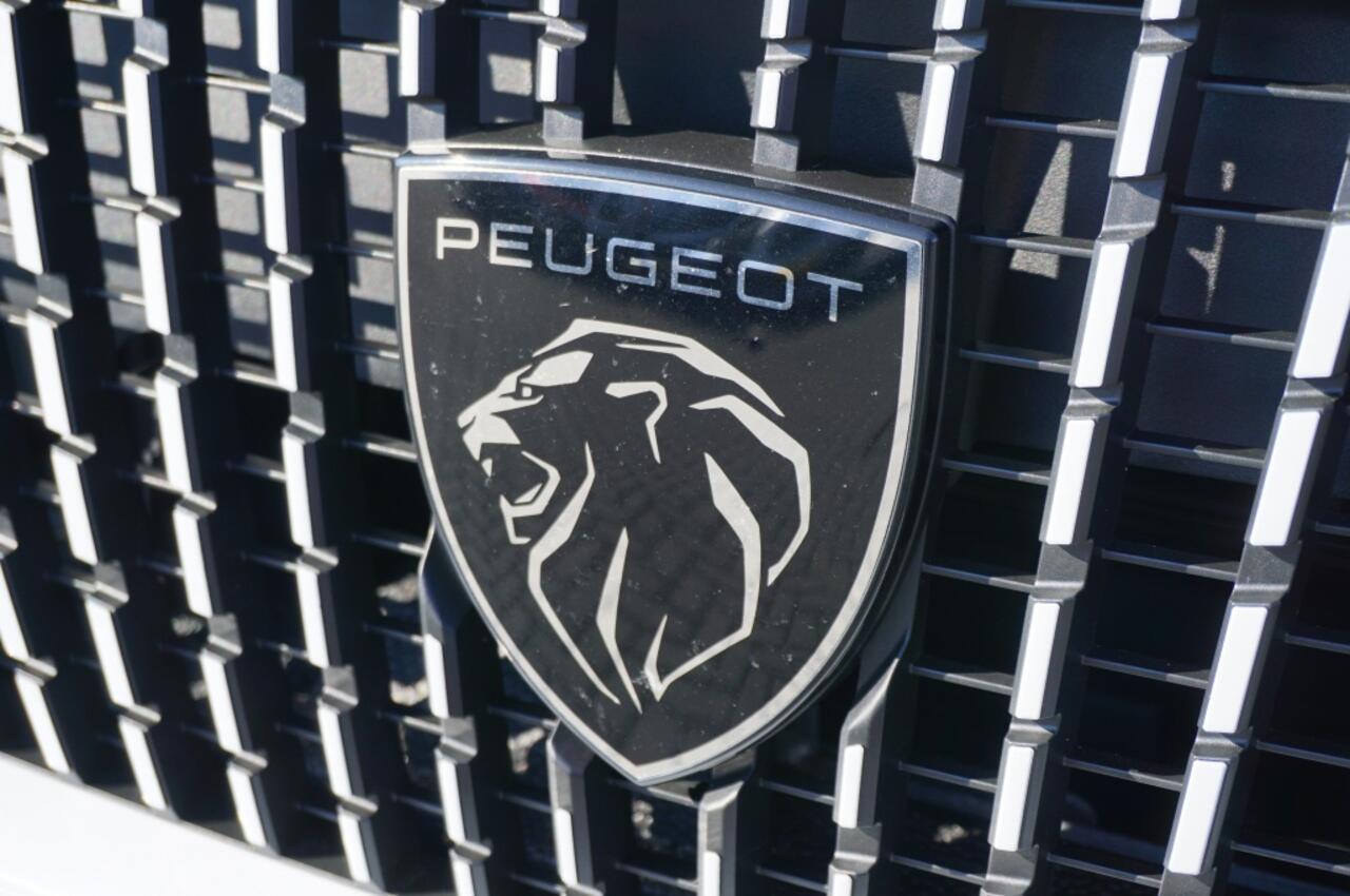 Peugeot 2008 1.2 Hybrid AUTOMAAT GT | 145PK | CAMERA | CARPLAY