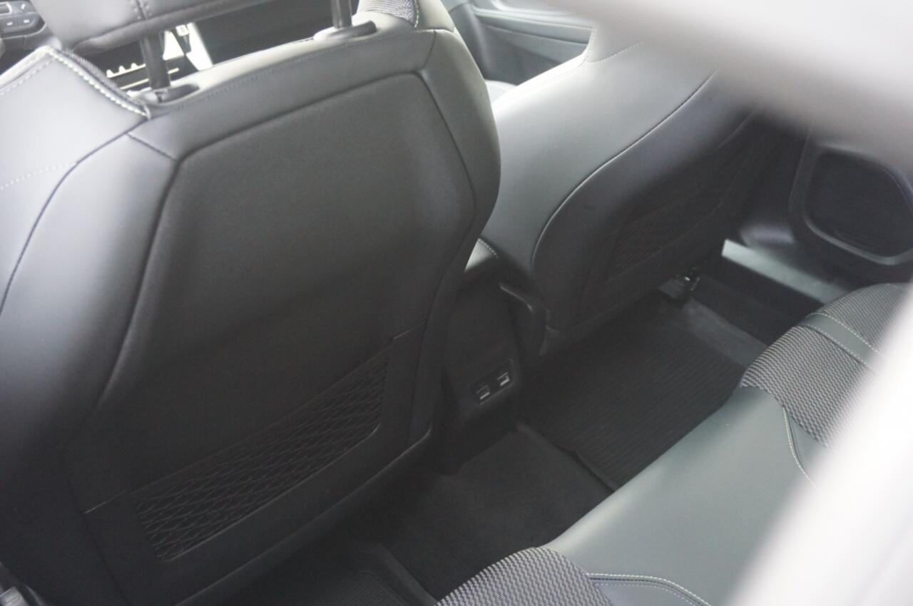 Peugeot 2008 1.2 Hybrid GT | AUTOMAAT | 145PK | CAMERA | CARPLAY