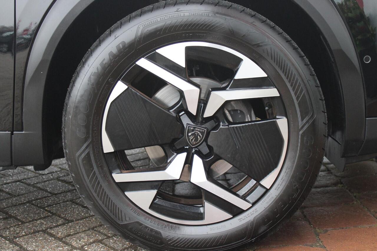 Peugeot 2008 1.2 100PK ALLURE PACK | CAMERA VOOR + ACHTER | NAVIGATIE | TREKHAAK | DRAADLOZE APPLE CARPLAY/ANDROID AUTO | DRAADLOZE TELEFOONLADER | CLIMATE CONTROL | LICHTMETALEN VELGEN 17" | ADAPTIVE CRUISE CONTROL | DAB+ RADIO | KEYLESS ENTRY/START | DODEHOEK DETECT