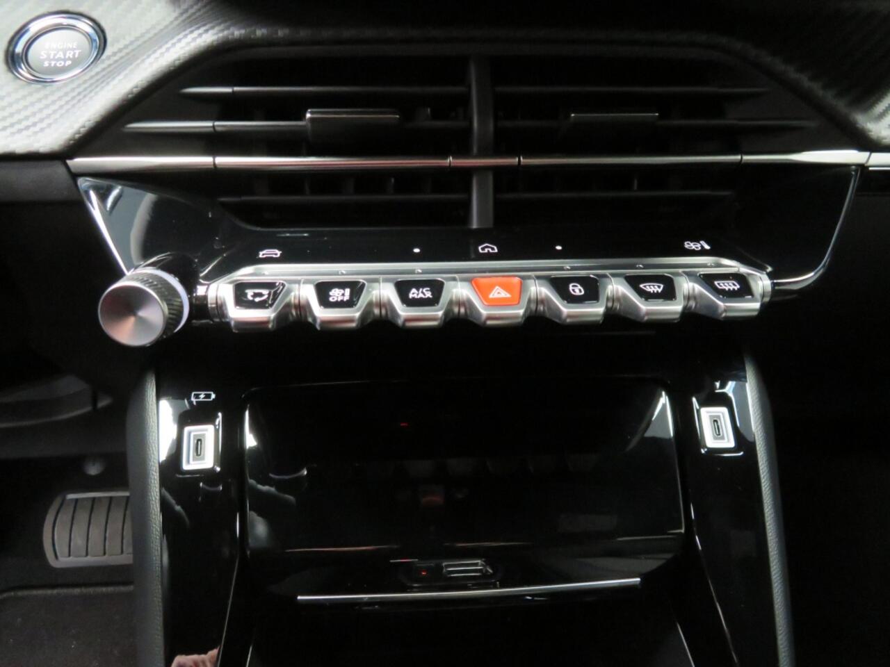 Peugeot 2008 1.2 Hyb 145 Allure