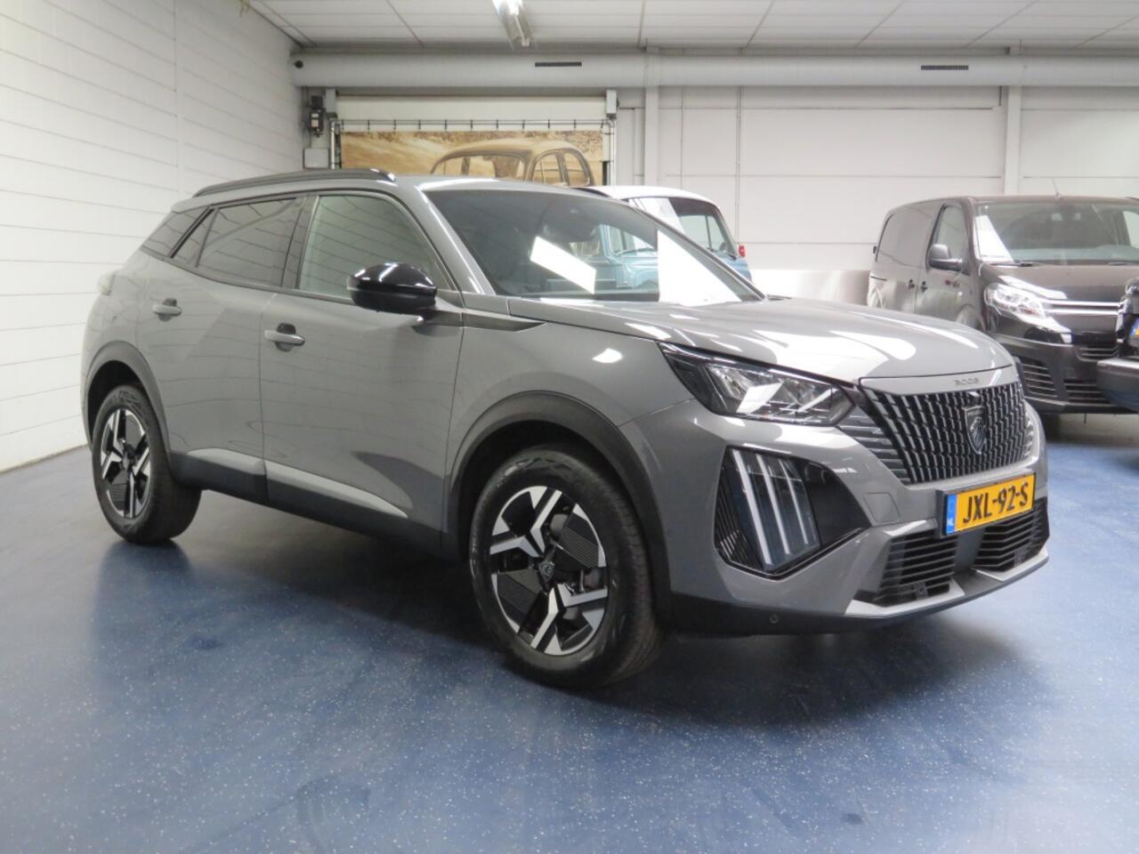 Peugeot 2008 1.2 Hyb 145 Allure