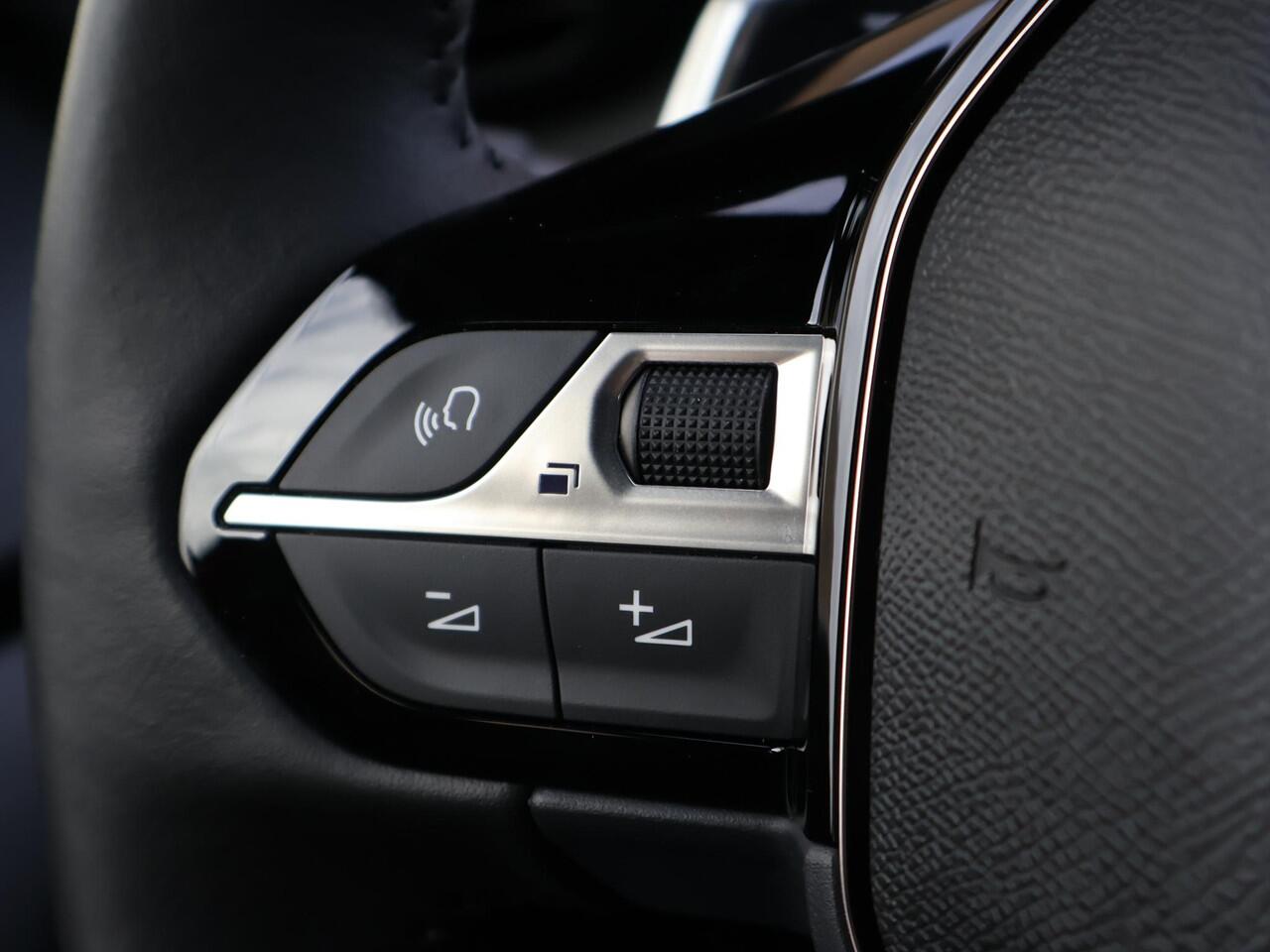 Peugeot 2008 1.2 HYBRID 145 PK ALLURE AUT. + ADAPTIVE CRUISE | CARPLAY | DIGITALE COCKPIT | CAMERA