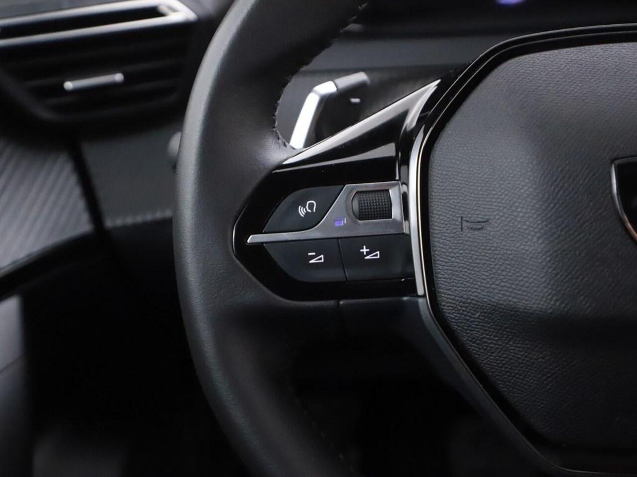 Peugeot 2008 1.2 Hybrid Automaat 145pk Allure nieuwe model 360Camera/Ad.Cruise/Nav/Ecc/Blindspot/Carplay/Donkere.hemel/Led/Keyless