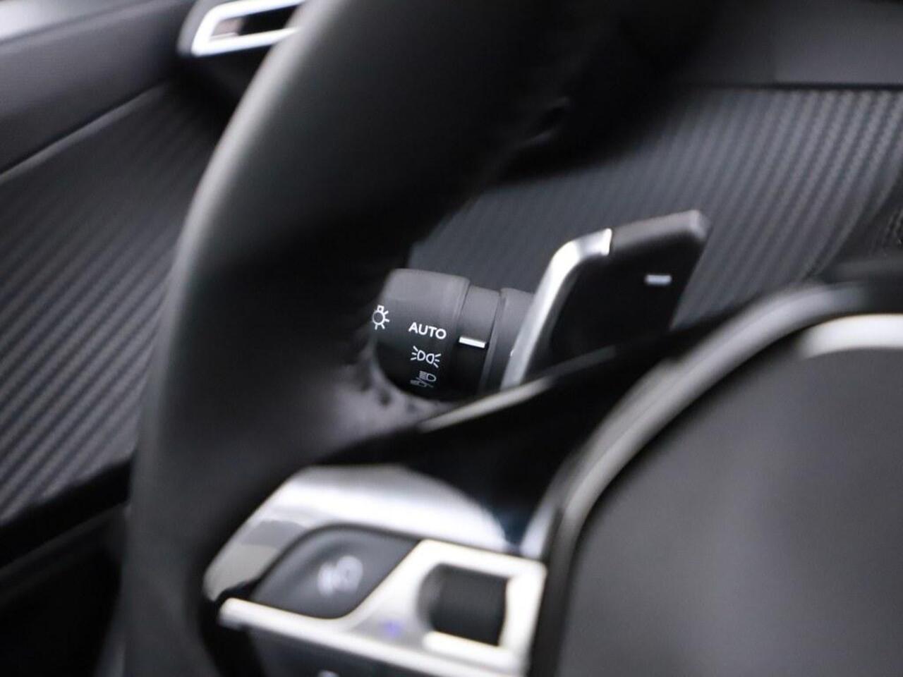 Peugeot 2008 1.2 Hybrid Automaat 145pk Allure nieuwe model 360Camera/Ad.Cruise/Nav/Ecc/Blindspot/Carplay/Donkere.hemel/Led/Keyless