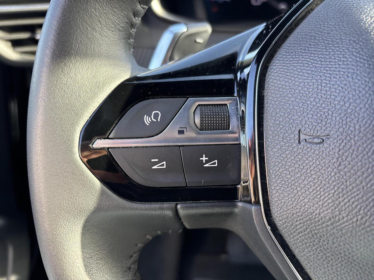 Peugeot 2008 1.2 Hybrid 145 Allure ALL INRIJKLAAR PRIJS/Navi/Camera/Adaptieve Cruise Controle/Keyless