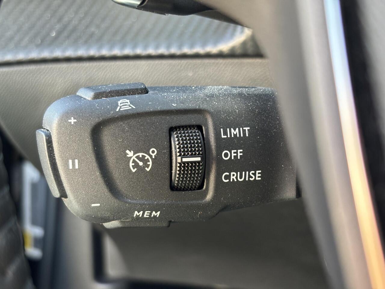 Peugeot 2008 1.2 Hybrid 145 Allure ALL INRIJKLAAR PRIJS/Navi/Camera/Adaptieve Cruise Controle/Keyless